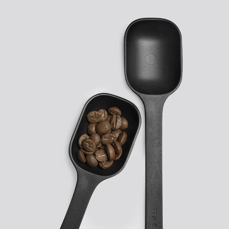 measuring-spoon-for-coffee-beans-coffeezo-2.jpg