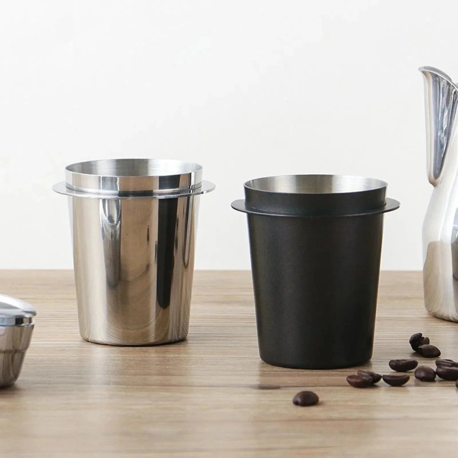 stainless-steel-coffee-dosing-cup-coffeezo-8.webp